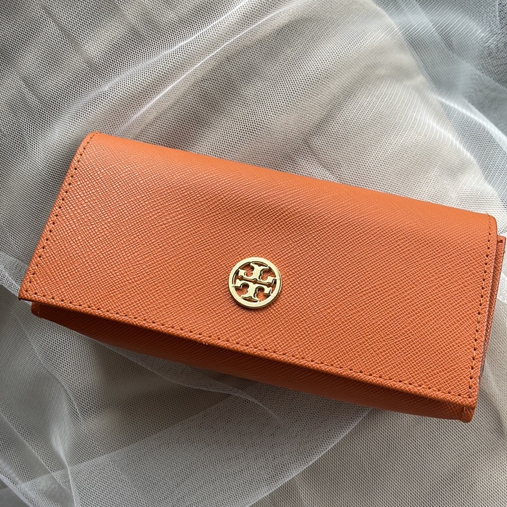 Tory Burch Tortoise Shell Sunglasses - Picture 3 of 11